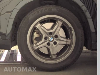 2026 BMW X1 xDrive28i - miniatura 9