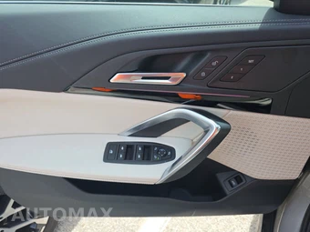 2026 BMW X1 xDrive28i - miniatura 15