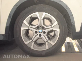 2026 BMW X1 xDrive28i - miniatura 10