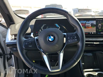 2026 BMW X1 xDrive28i - miniatura 10