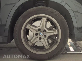 2026 BMW X1 xDrive28i - miniatura 10