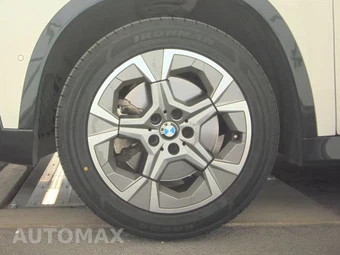 2026 BMW X1 xDrive28i – miniatura 9