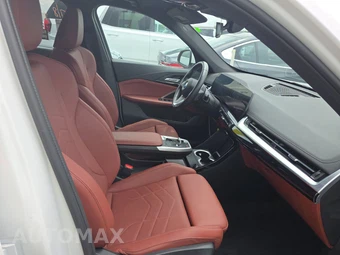2026 BMW X1 xDrive28i - miniatura 14