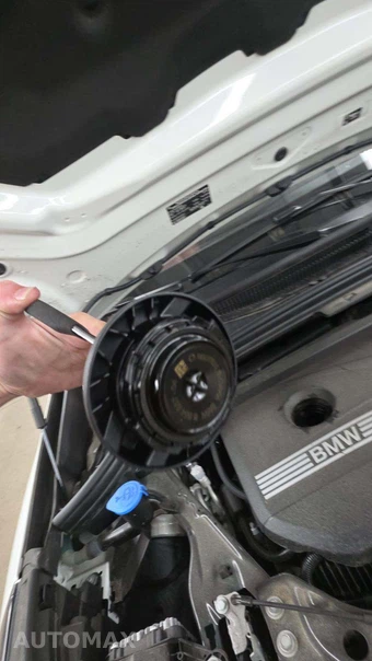2026 BMW X1 xDrive28i - miniatura 24