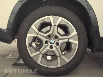 2026 BMW X1 xDrive28i - miniatura 11