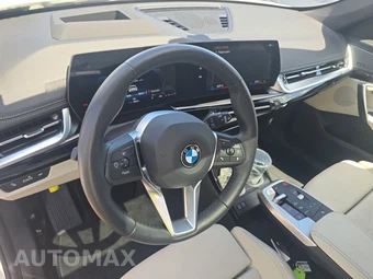 2026 BMW X1 xDrive28i - miniatura 10