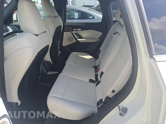 2026 BMW X1 xDrive28i - miniatura 13
