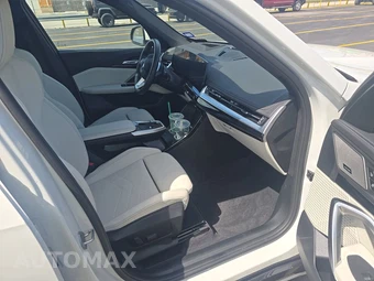 2026 BMW X1 xDrive28i - miniatura 8