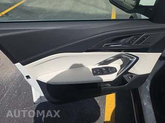 2026 BMW X1 xDrive28i - miniatura 9