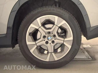 2026 BMW X1 xDrive28i - miniatura 12