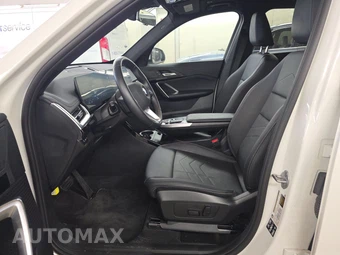 2026 BMW X1 xDrive28i - miniatura 12