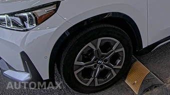 2026 BMW X1 xDrive28i - miniatura 7
