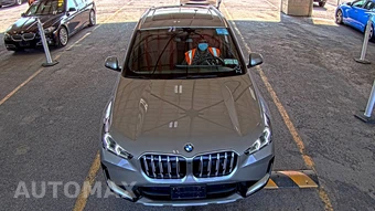 2026 BMW X1 xDrive28i - miniatura 2