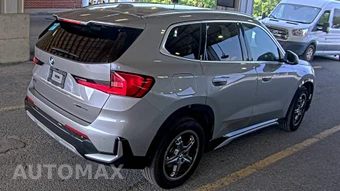 2026 BMW X1 xDrive28i - miniatura 4
