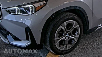 2026 BMW X1 xDrive28i - miniatura 7