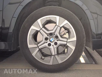 2026 BMW X1 xDrive28i - miniatura 10