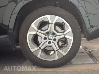 2026 BMW X1 xDrive28i - miniatura 12