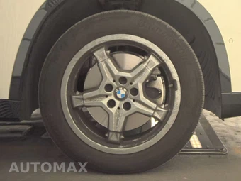 2026 BMW X1 xDrive28i - miniatura 10