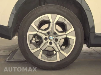 2026 BMW X1 xDrive28i - miniatura 11