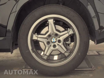 2026 BMW X1 xDrive28i - miniatura 12
