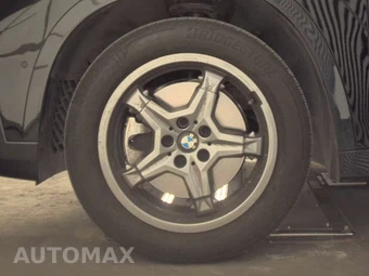 2026 BMW X1 xDrive28i - miniatura 9