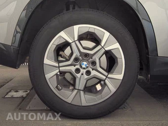 2026 BMW X1 xDrive28i - miniatura 11