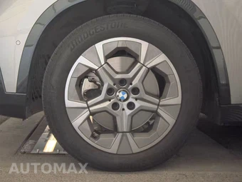 2026 BMW X1 xDrive28i - miniatura 9
