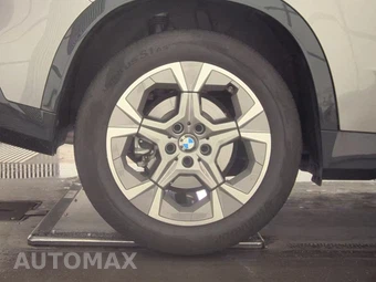 2026 BMW X1 xDrive28i - miniatura 11