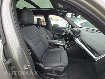 2026 BMW X1 xDrive28i - miniatura 8