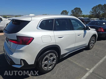 2026 BMW X1 xDrive28i - miniatura 4