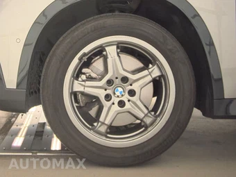 2026 BMW X1 xDrive28i - miniatura 9