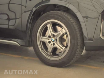 2026 BMW X1 xDrive28i – miniatura 10