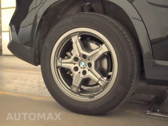2026 BMW X1 xDrive28i – miniatura 11