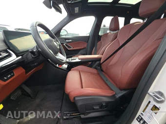 2026 BMW X1 xDrive28i - miniatura 13