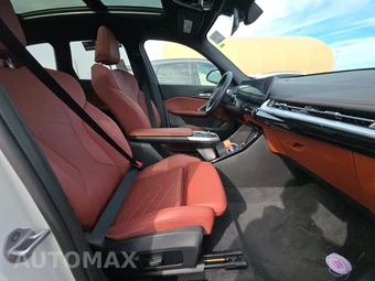 2026 BMW X1 xDrive28i - miniatura 14