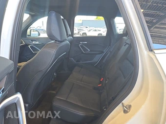 2026 BMW X1 xDrive28i - miniatura 13