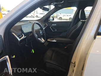 2026 BMW X1 xDrive28i - miniatura 7