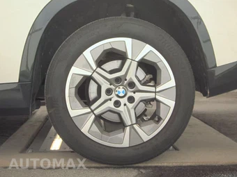 2026 BMW X1 xDrive28i - miniatura 12