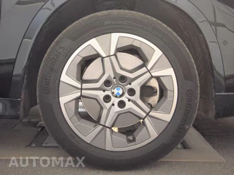 2026 BMW X1 xDrive28i - miniatura 10