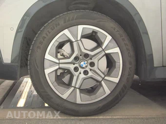 2026 BMW X1 xDrive28i - miniatura 9