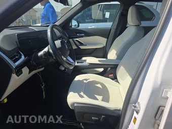 2026 BMW X1 xDrive28i - miniatura 13