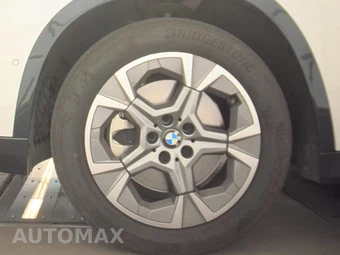 2026 BMW X1 xDrive28i - miniatura 9