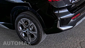 2026 BMW X1 xDrive28i – miniatura 10