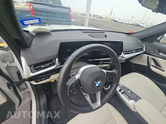 2026 BMW X1 xDrive28i – miniatura 11