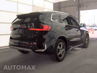 2026 BMW X1 xDrive28i - miniatura 5