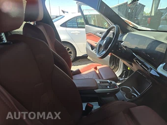 2026 BMW X1 xDrive28i - miniatura 14