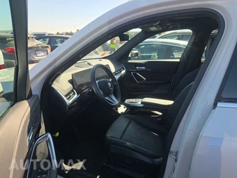 2026 BMW X1 xDrive28i - miniatura 7