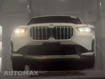 2026 BMW X1 xDrive28i - miniatura 3