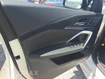 2026 BMW X2 Sports Activity Coupe M35i - miniatura 9