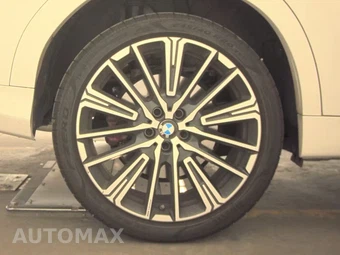 2026 BMW X2 Sports Activity Coupe M35i - miniatura 11